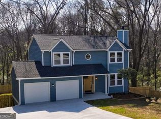 4827 Martins Crossing Rd, Stone Mountain, GA 30088