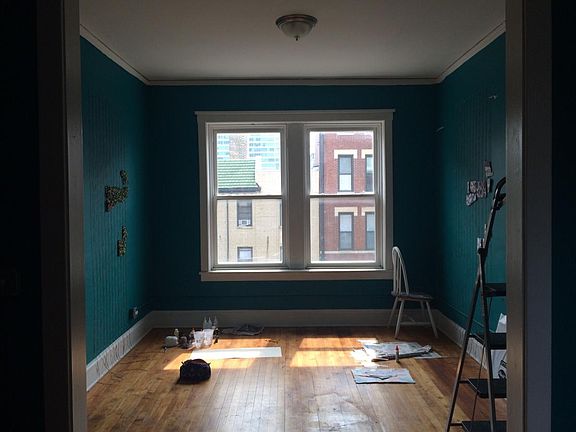 5th image of 728 W Grand Ave #3