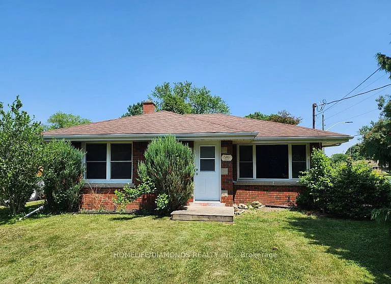 546 Lloyd Ave #BASEMENT — Photo 1