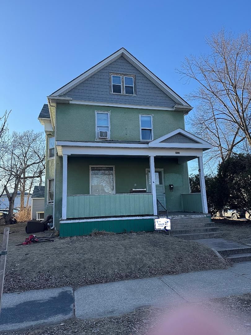 433 10th St N, La Crosse, WI 54601 | Zillow