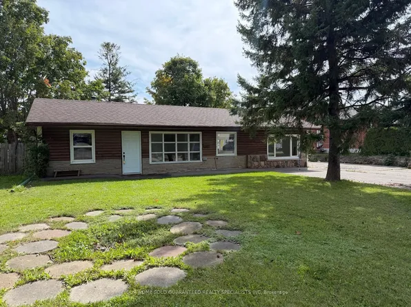 11 Railway St, Vaughan, ON L6A 1P6