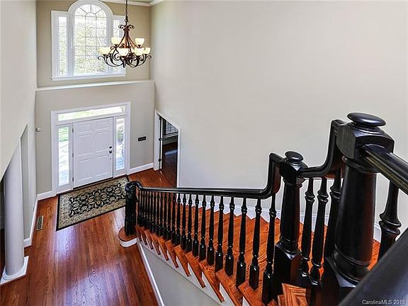 5th image of 5207 Tanneron Pl