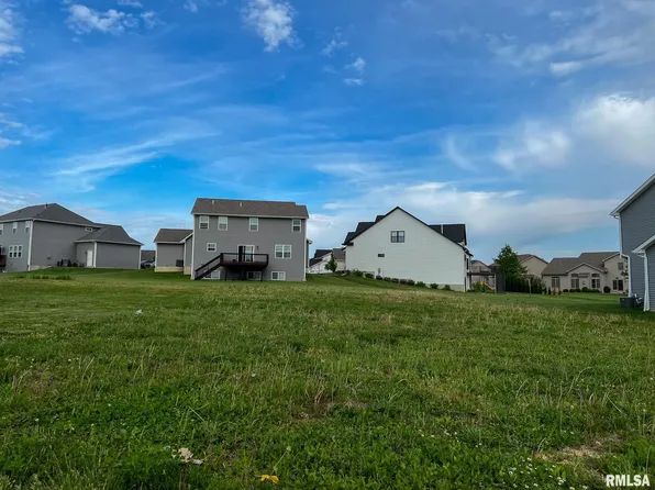 7024 N Water Oak Dr, Edwards, IL 61528