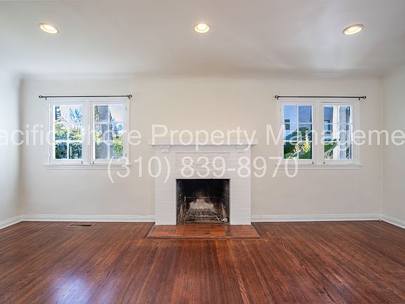 4th image of 8159 Willoughby Ave #901