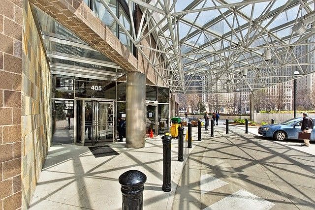 2nd image of 405 N Wabash Ave Unit 109