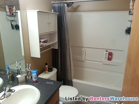 4th image of 4825 Elm Dr N Unit 6