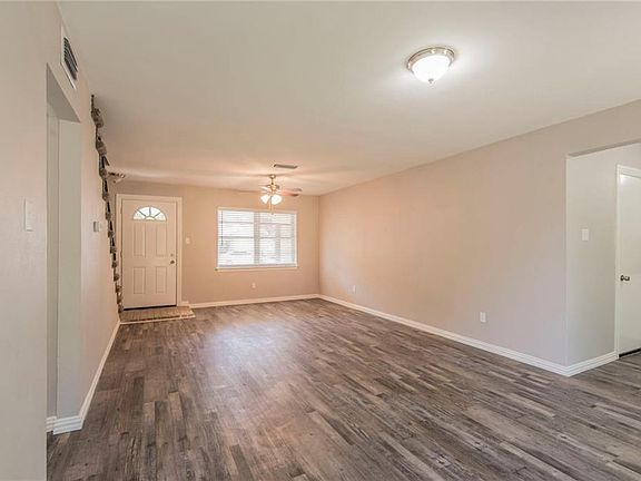 3rd image of 502 Forrest Hill Ln