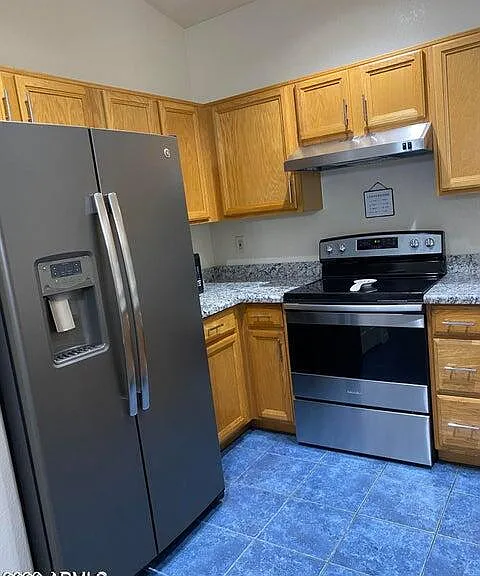8972 W Lisbon Ln — Photo 14