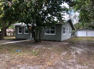 706 N Old Wire Rd, Wildwood, FL 34785