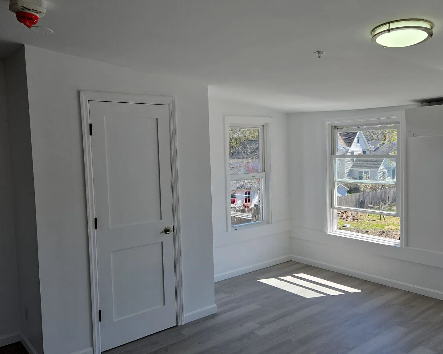 Studio, $1,950 — Photo 4