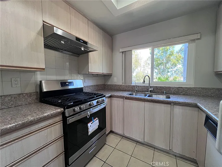 800 Grand Ave #C2 — Photo 7
