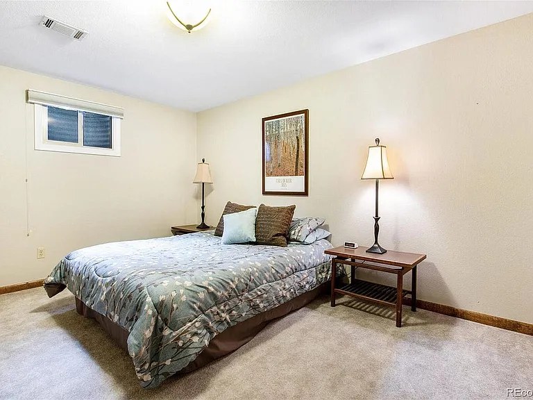 5828 Plateau Ct — Photo 16