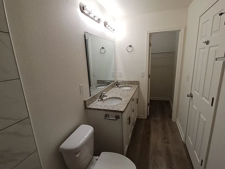 614 Hannah St — Photo 12