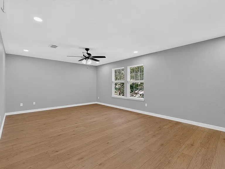 13291 Guerin Dr — Photo 21