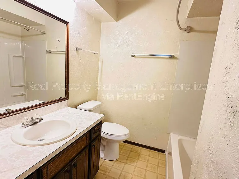 4816 S Fairmont Ave — Photo 12