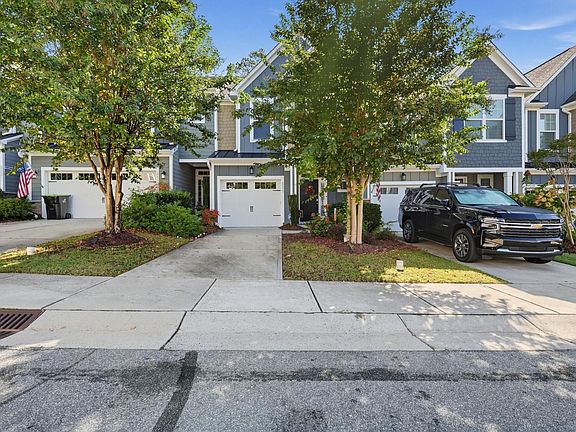 2nd image of 115 Ribbon Walk Ln