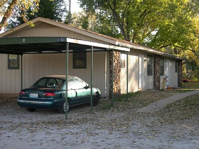 Glenn 1152 - B — Photo 1
