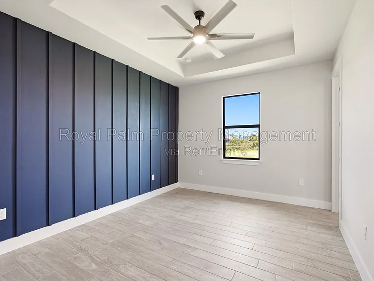 3750 NE 13th Ave — Photo 14