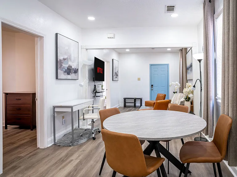 745 4th St #1B — Photo 9