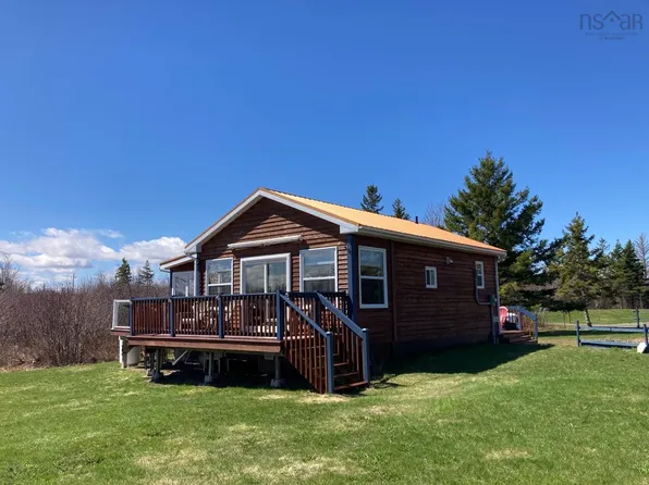 24 Pirates Cove Way, Pictou, NS B0K 1N0