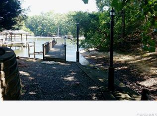 16007 Munson Hill Rd, Charlotte, NC 28278