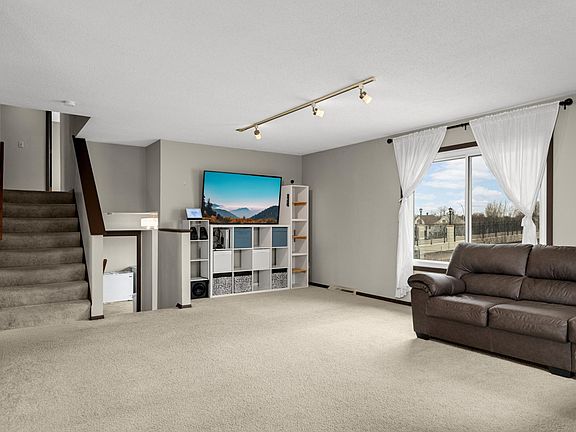 5th image of 732 Rondo Ave