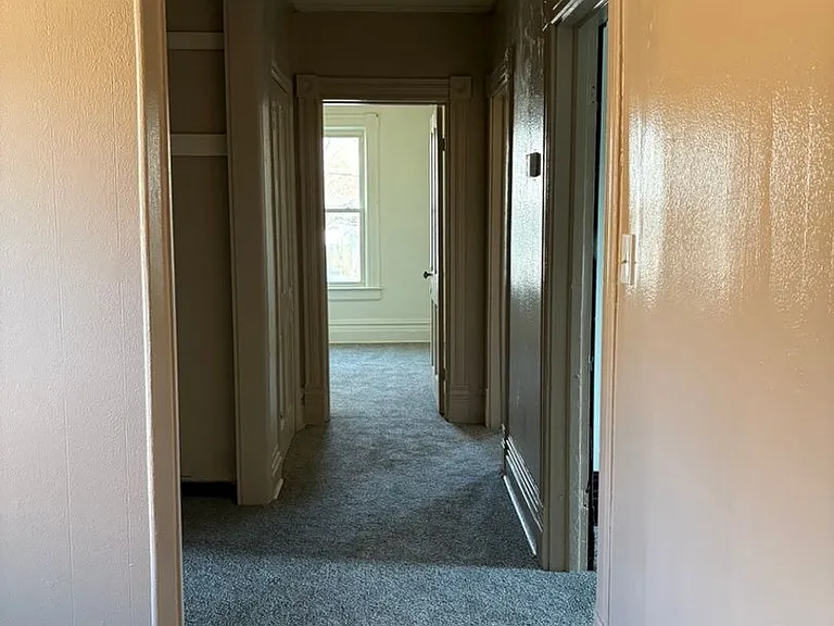 2517 Grand Ave — Photo 4
