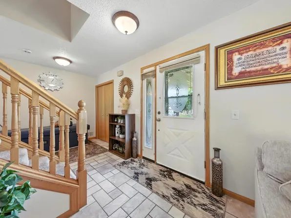 2710 91st Ave NE, Blaine, MN 55449