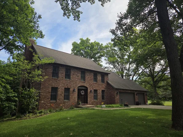 510 Justa Rd, Metamora, IL 61548