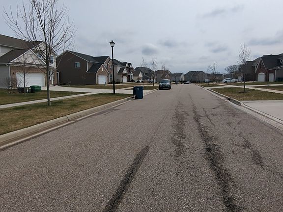 4th image of 4280 Lilac Ln