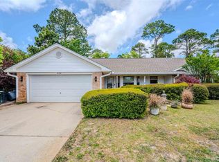 8126 Sedgefield Dr, Pensacola, FL 32507
