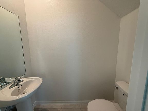 2nd image of 10161 Trumpet Honeysuckle Way