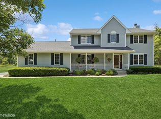 2005 Greenwood Rd, Woodstock, IL 60098