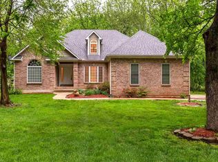 1970 W Timber Ridge Dr, Sedalia, MO 65301