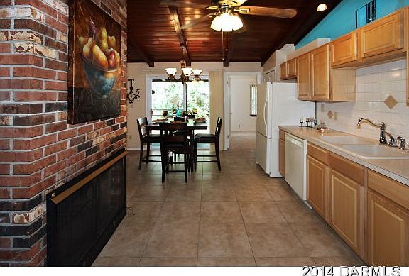 5th image of 802 Flamingo Dr