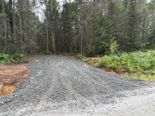 818 Sand Hill Rd, Joly, ON P0A 1Z0