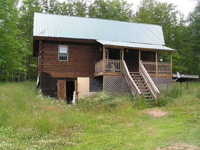 Log home in Gaastra,MI