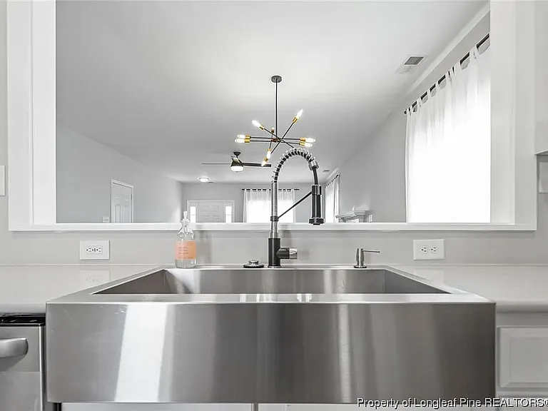 230 Marigold Ln — Photo 15
