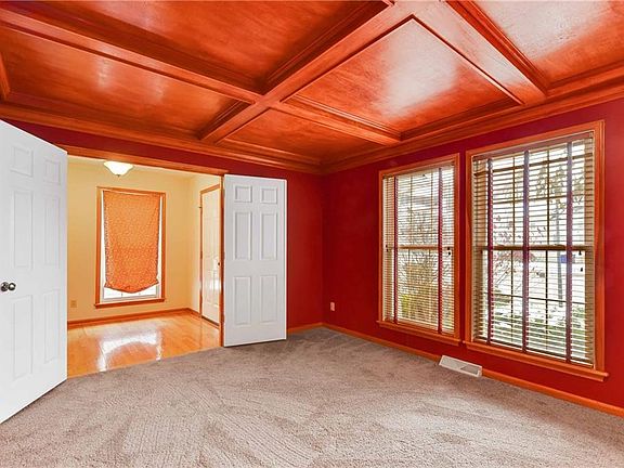 4th image of 16704 Scullin Dr