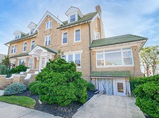 101 S Cambridge Ave, Ventnor, NJ 08406