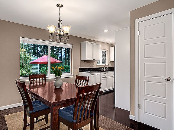 3rd image of 16216 SE Newport Way