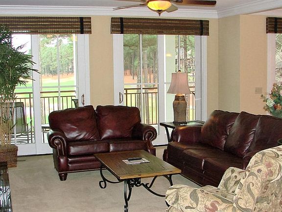 2nd image of 733 Palmer Dr