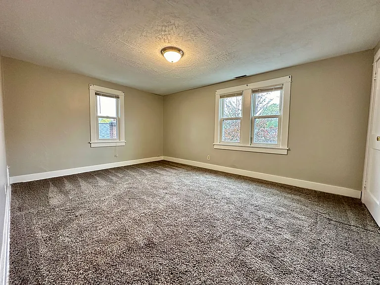1828 Hazel Ave — Photo 11