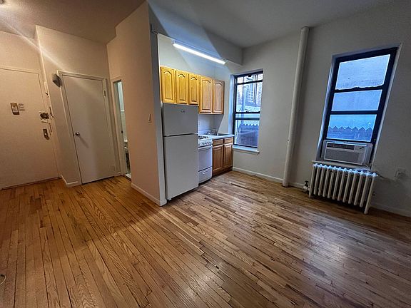 2nd image of 229 E 84th St APT 2E