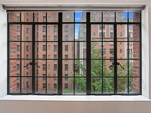 4th image of 314 41st St APT 702B