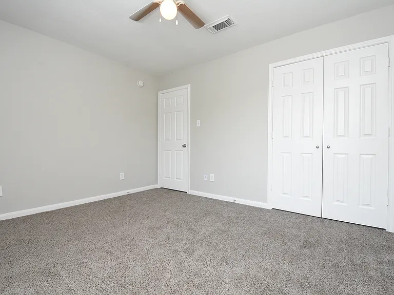 21603 Falvel Lake Dr — Photo 29