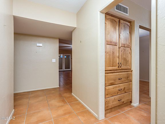 4th image of 1202 N Tracy Ave