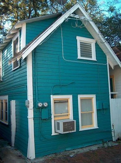 Upper Apartment in Bldg