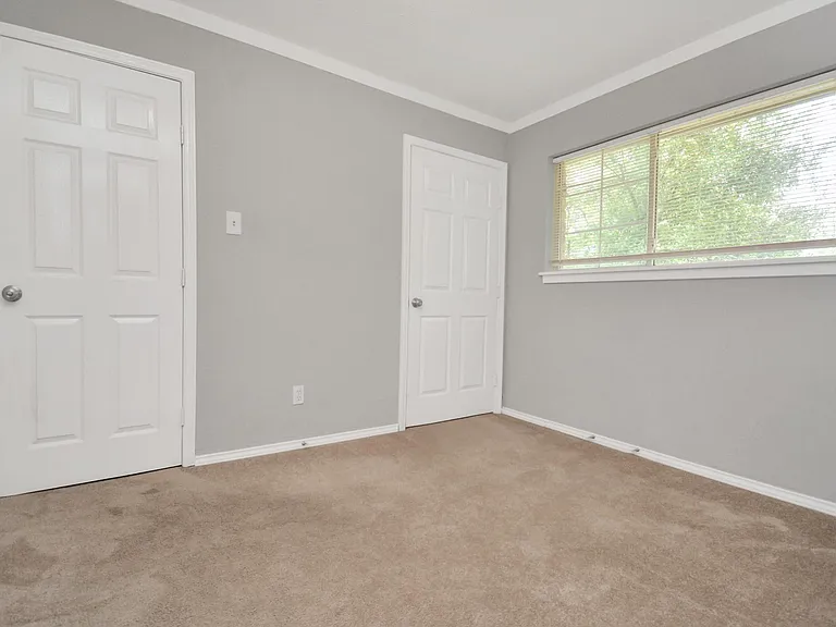 8622 Elbert St #B — Photo 13