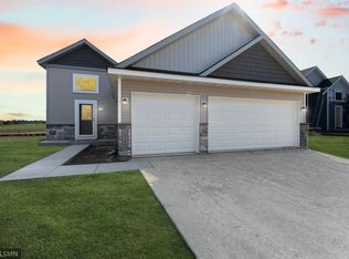 2125 Violet Ln, Faribault, MN 55021